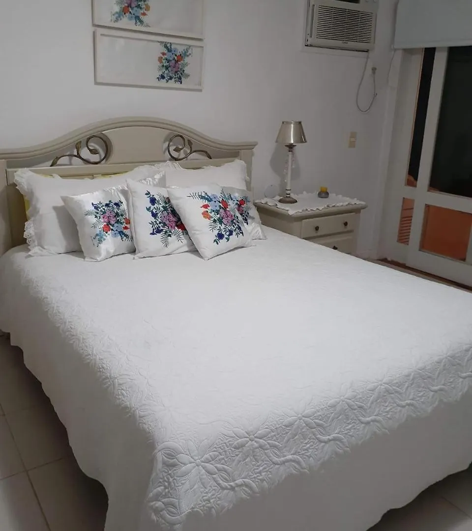 Mansao 24 Condominio Ferradurinha Armacao dos Buzios